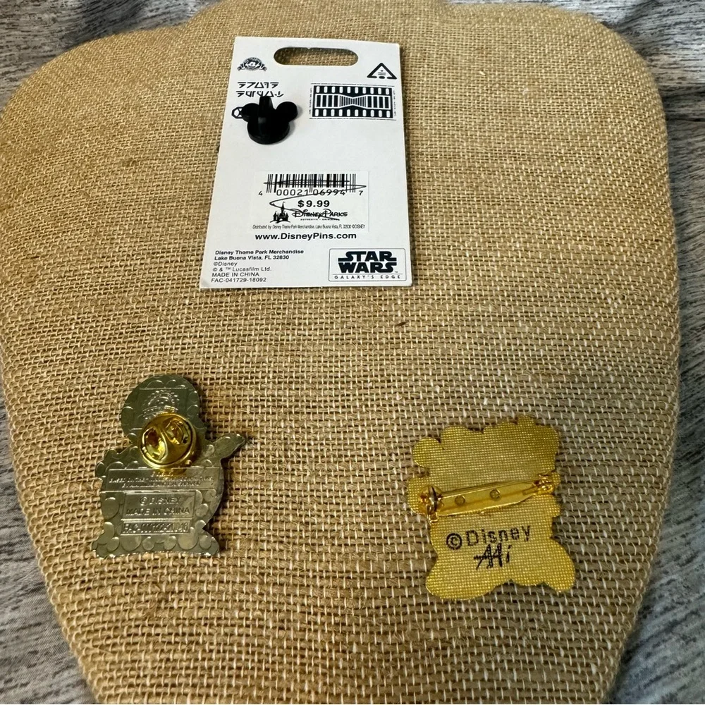 Disney‎ Character Enamel Pins, Piglet, Mickey and Minnie, Star Wars